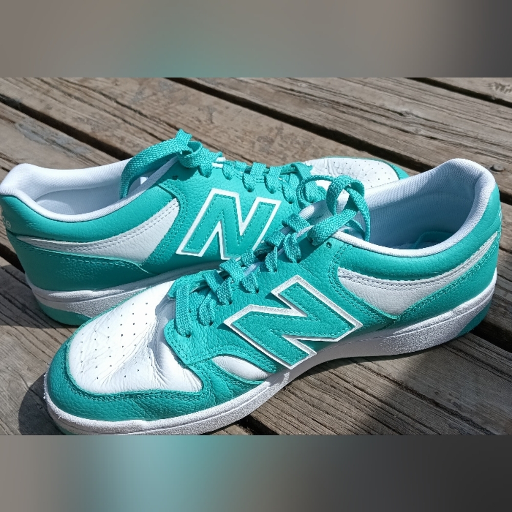 New Balance Turquoise Sneakers - Picture 2 of 4